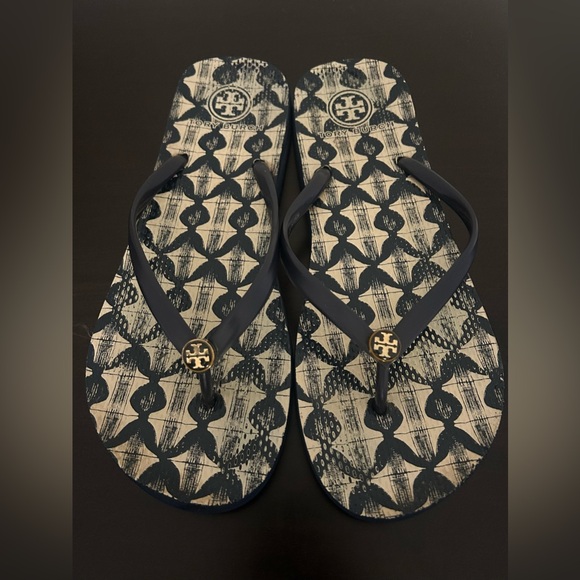 Tory Burch Shoes - Tory Burch Navy Printed Flip Flops